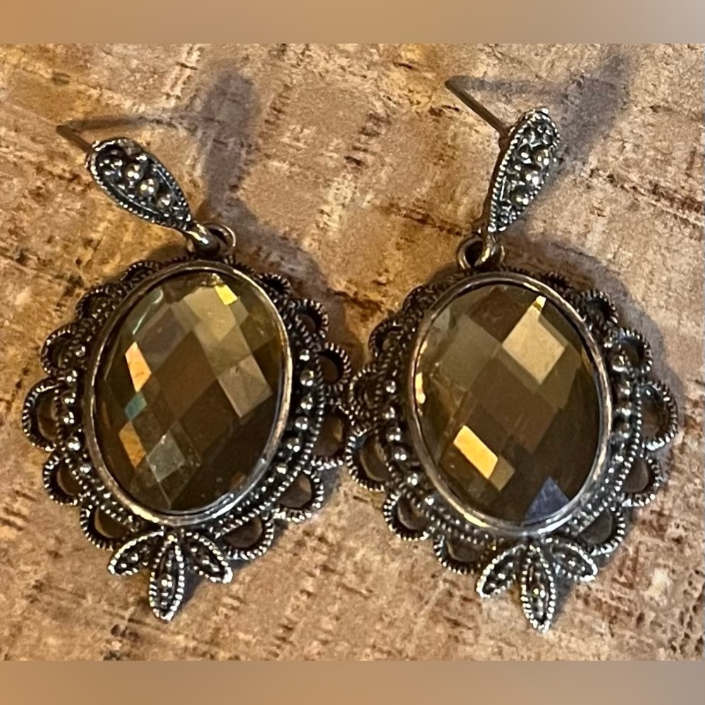 Antiqued Silver Brown Stoned Earrings